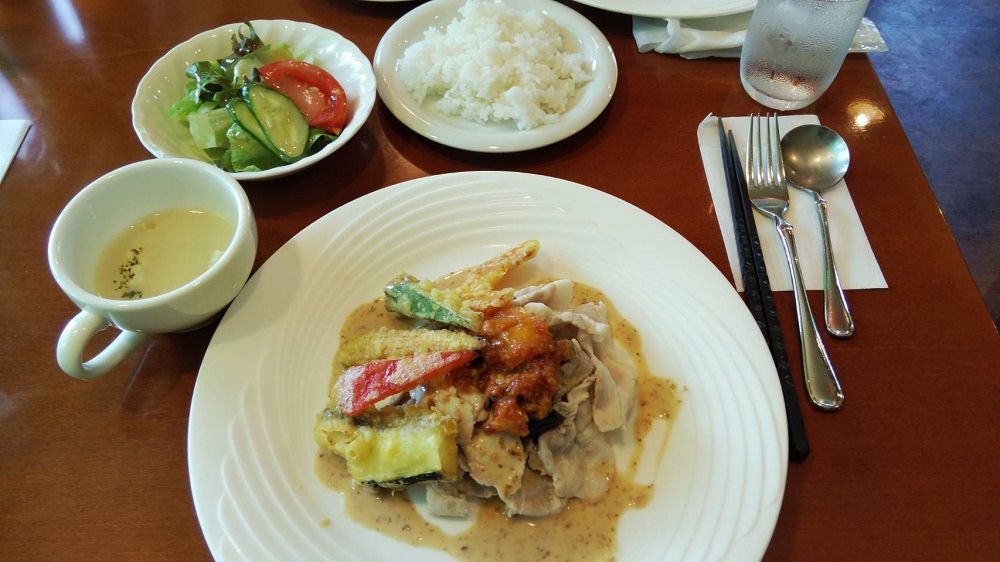 茨木市 茨木市役所すぐ ザ 洋食を味わえるお店で優雅なランチを食べてきました 号外net 茨木