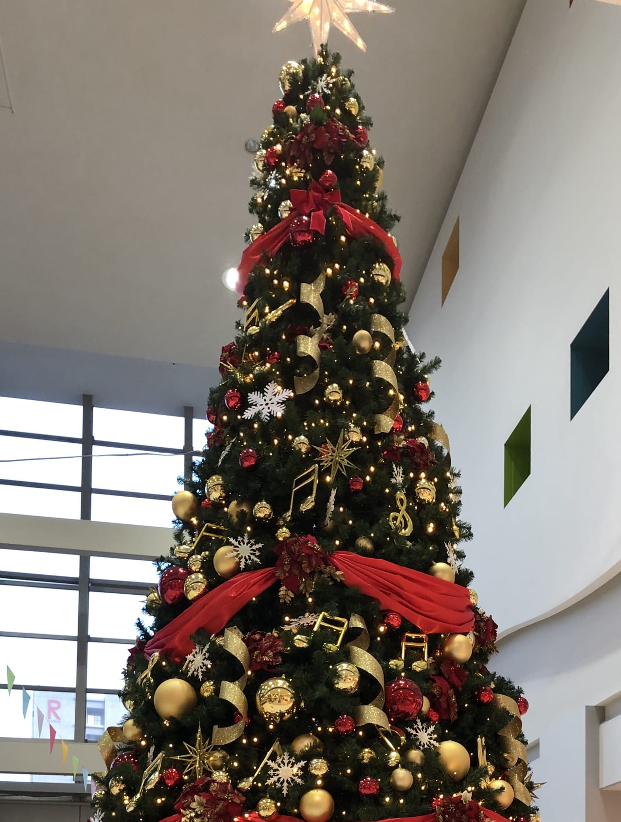 イオンモール茨木のクリスマスツリー