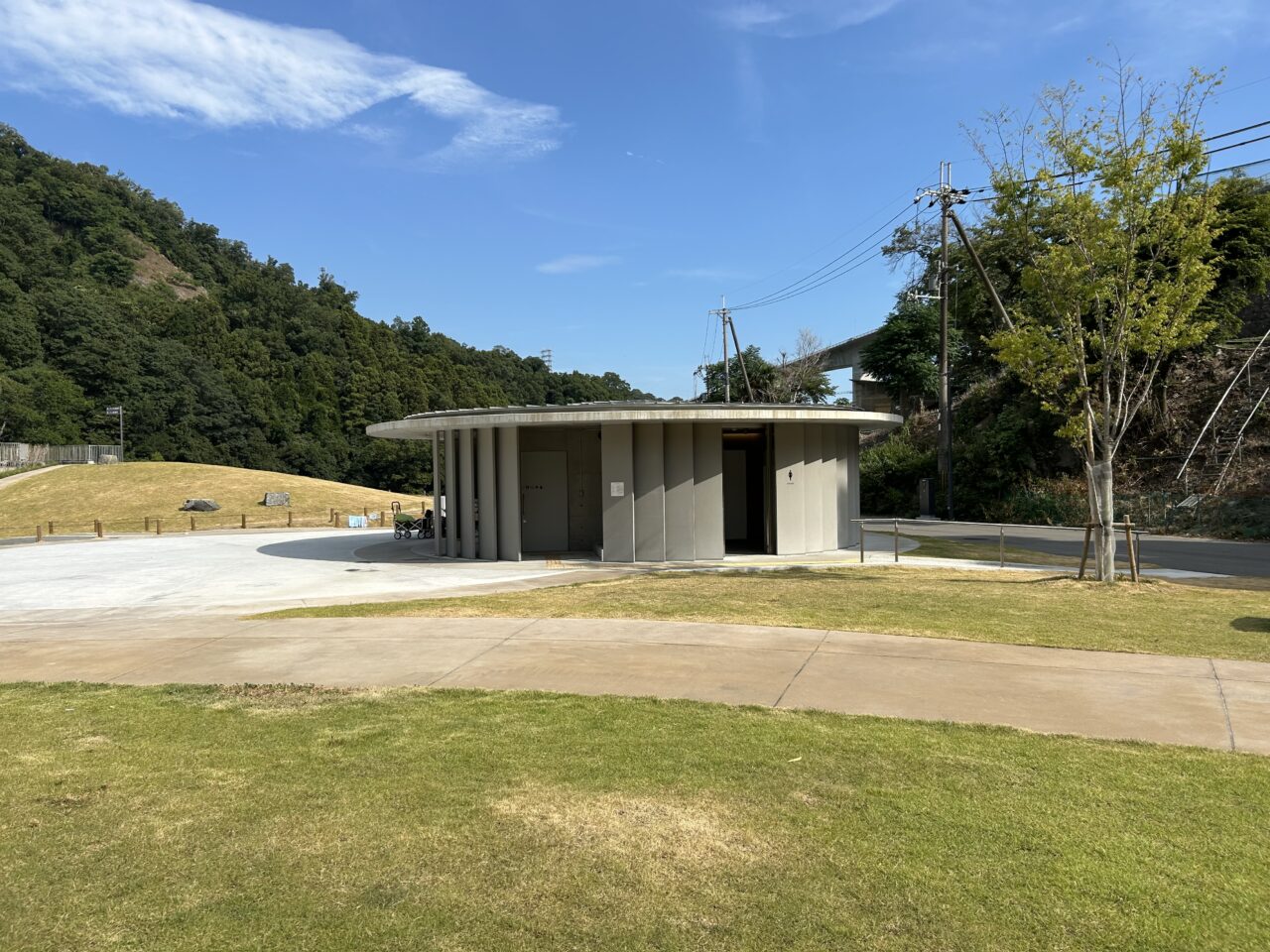 トイレ・管理棟